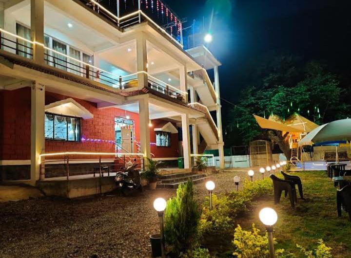 Sunshine Sea View Hotel Alibag Exterior photo