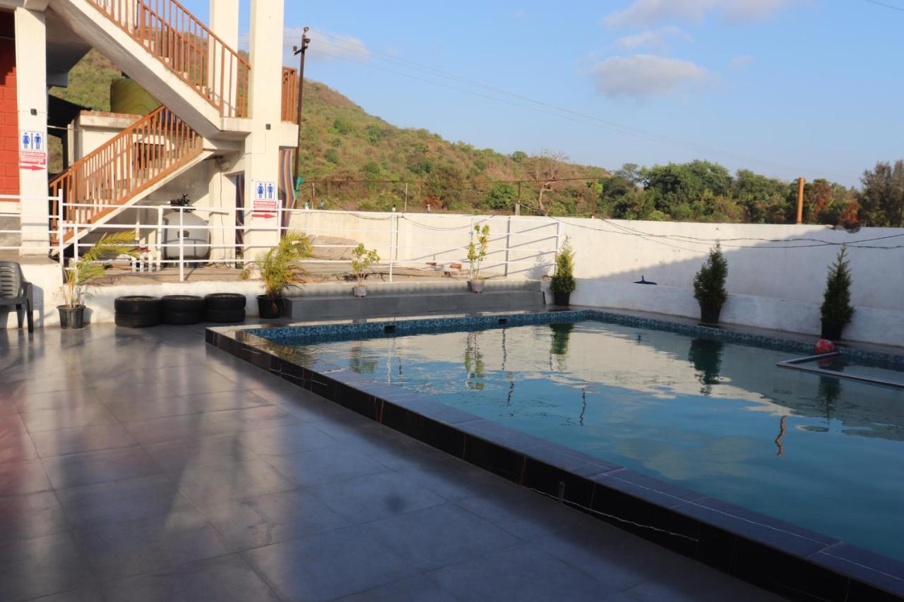 Sunshine Sea View Hotel Alibag Exterior photo